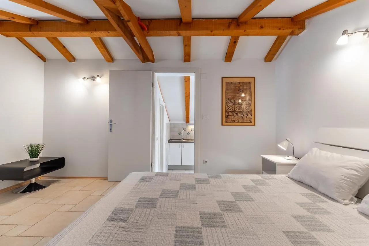 Villa Abbalina Petrcane Guest house