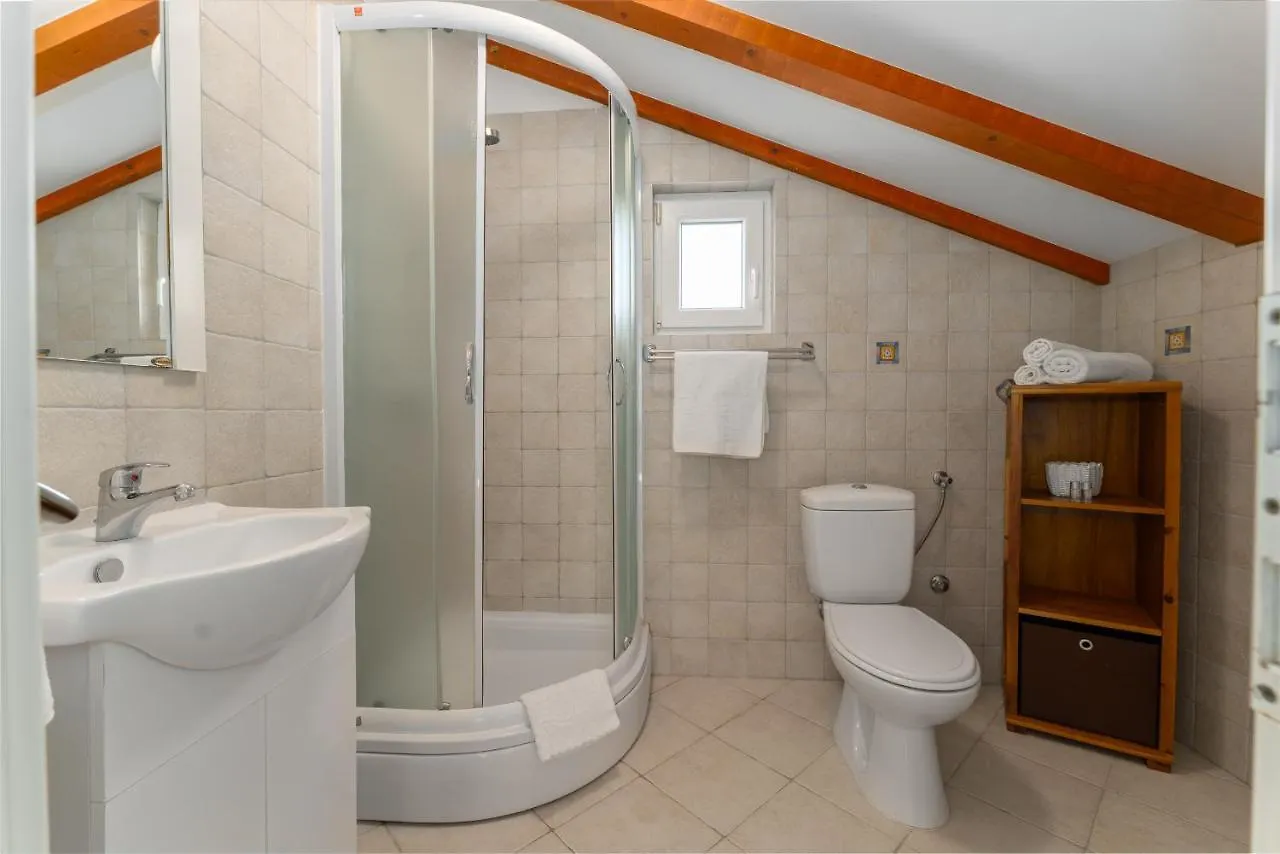 Villa Abbalina Petrcane 3*,  Croatia