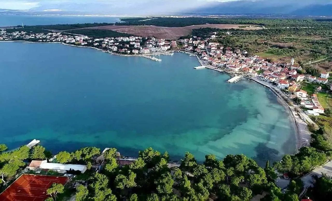 Villa Abbalina Petrcane Guest house